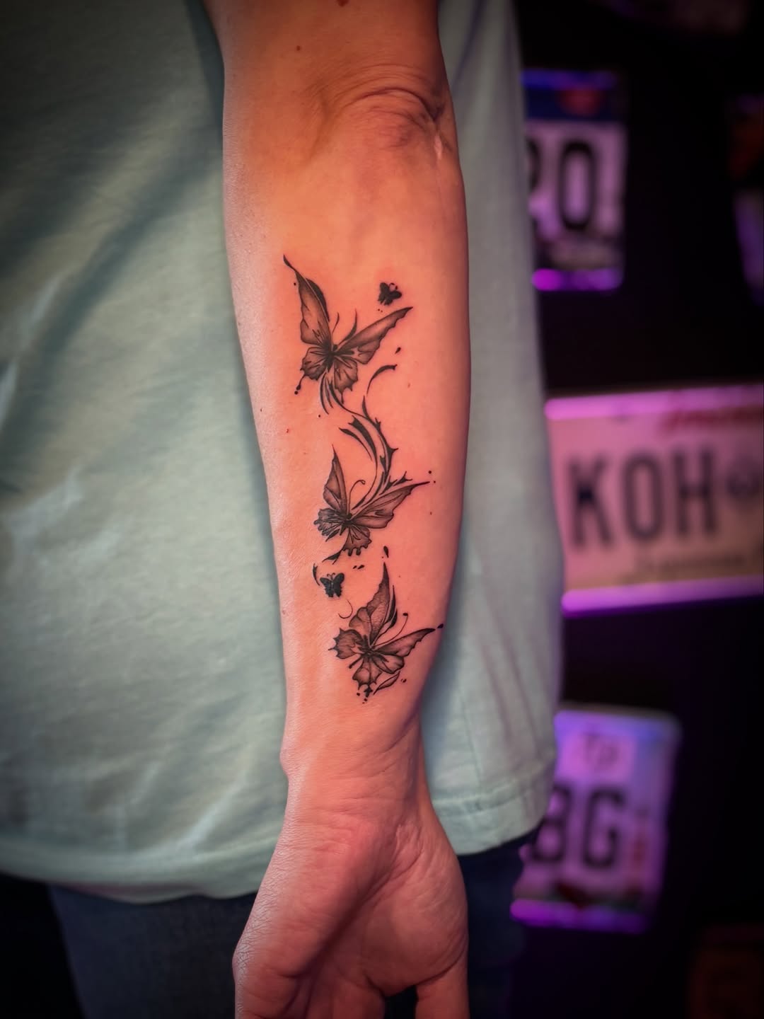 Tatuaż: motyl · owad. Wykonał Kiziorsky Tattoo - Tatuaż i Piercing - Kraków (Kraków). Otwórz zdjęcie w profilu.