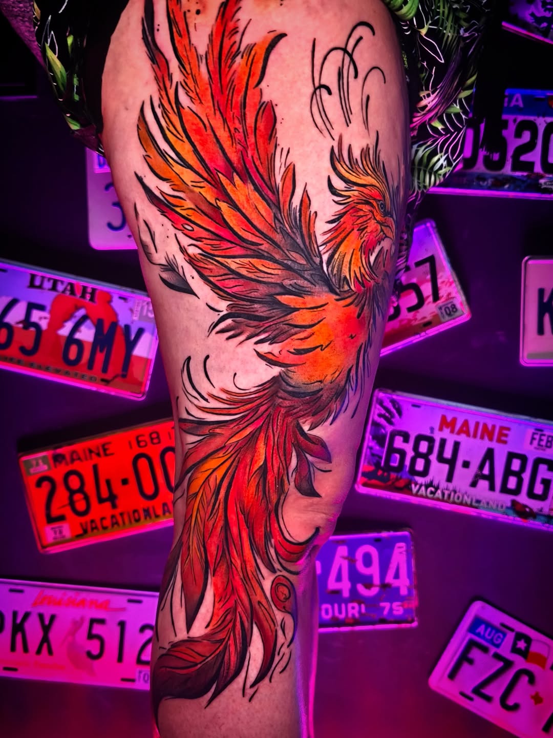 Tatuaż: feniks · ptak. Wykonał Kiziorsky Tattoo - Tatuaż i Piercing - Kraków (Kraków). Otwórz zdjęcie w profilu.