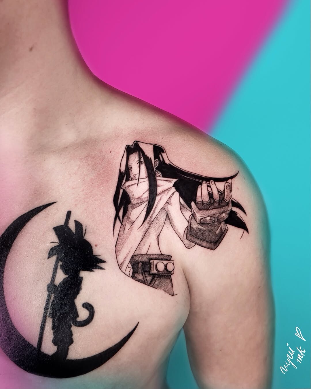 Tatuaż postaci z anime na ramieniu — Blackwork, Nina, Kraków