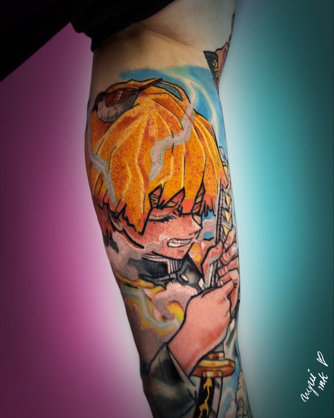 Tatuaż postaci z anime na udzie — ilustracyjny, Nina, Kraków