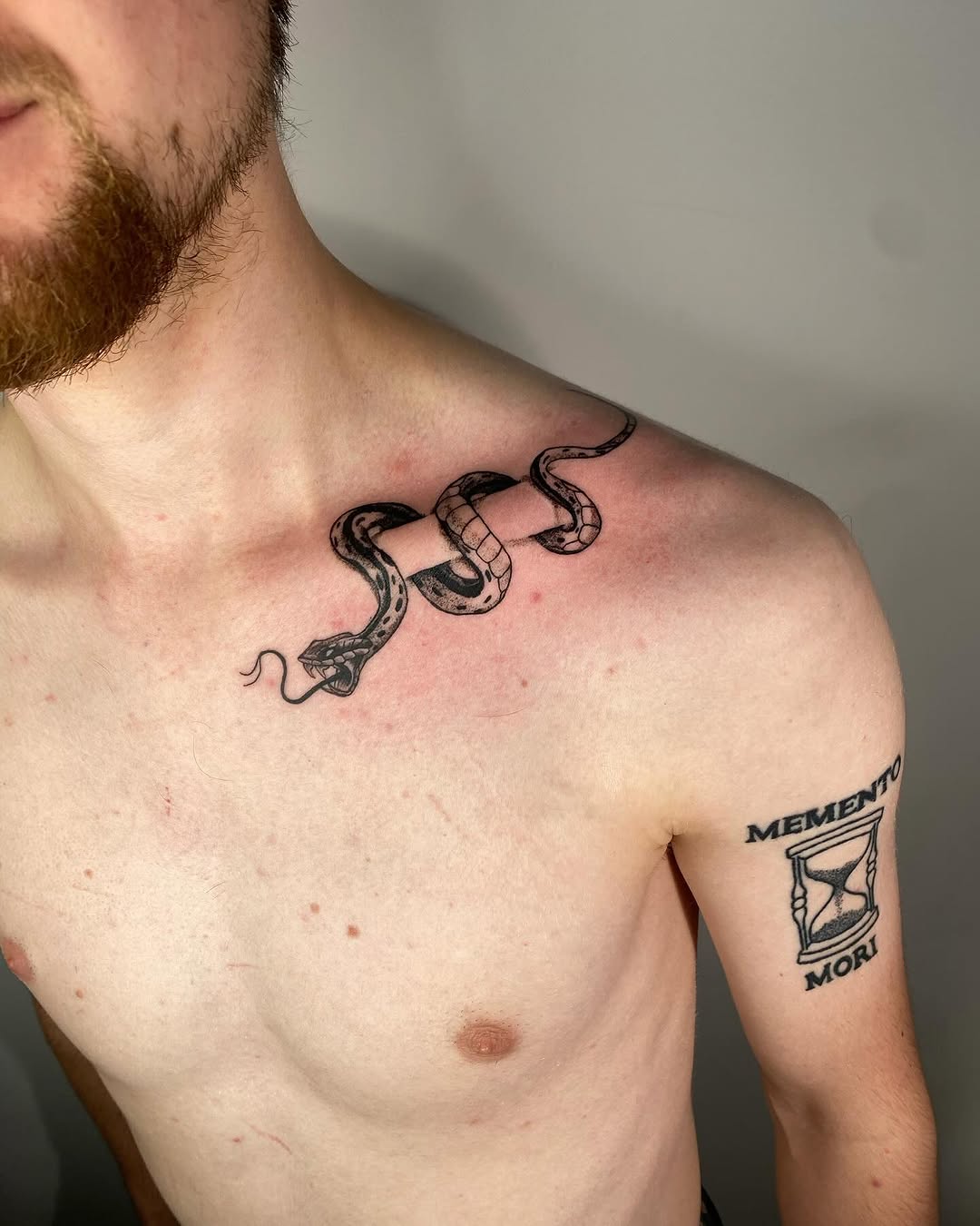 Tatuaż: wąż · gad. Wykonał Talar ink tattoo (Kraków). Otwórz zdjęcie w profilu.