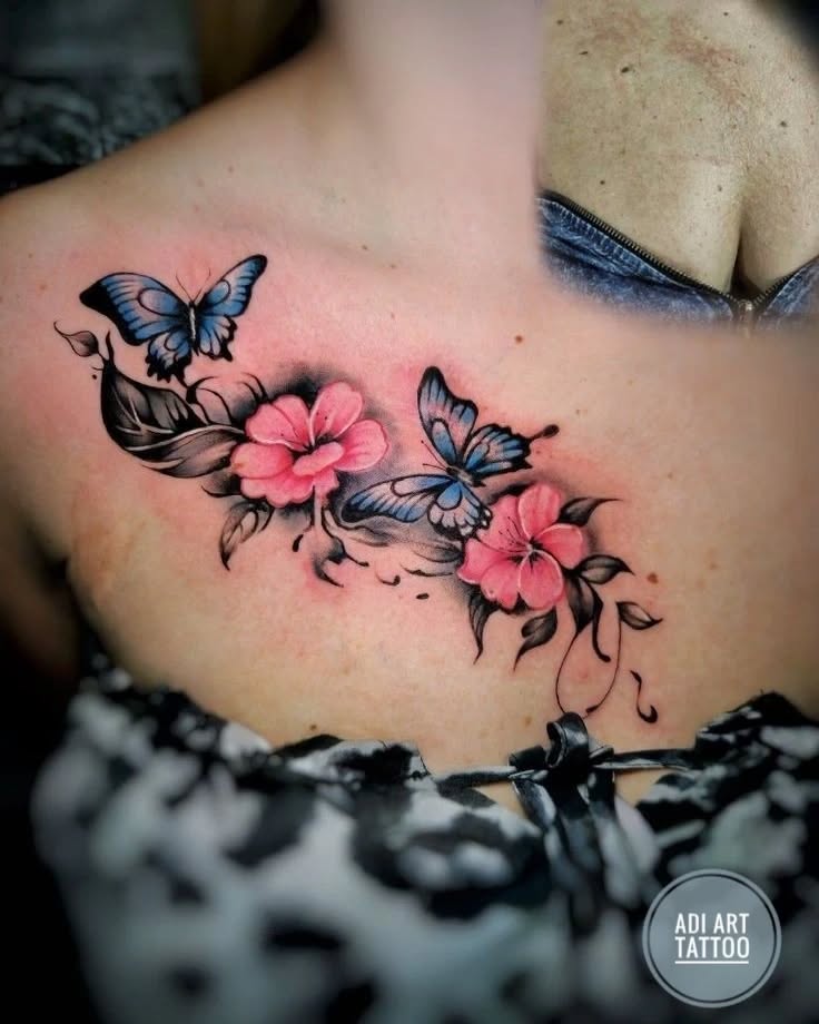 Tatuaż: motyl · kwiat. Wykonał Adi (Kraków). Otwórz zdjęcie w profilu.