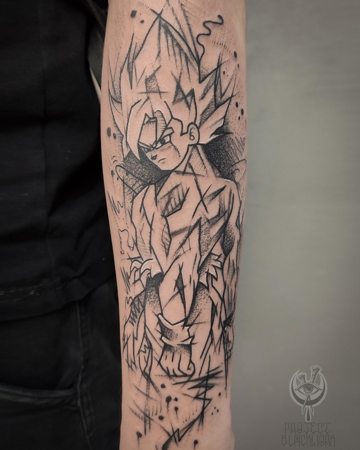 Tatuaż: postać anime · superbohater. Wykonał Dawid (Kraków). Otwórz zdjęcie w profilu.