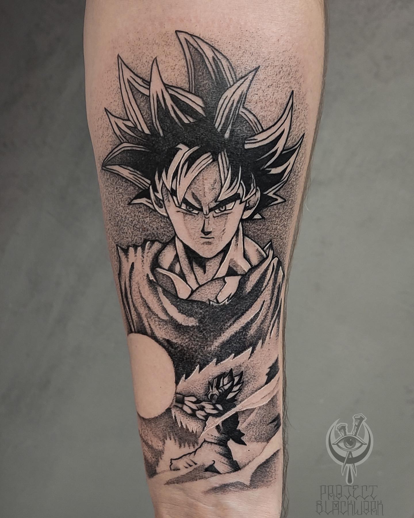 Tatuaż: postać z anime · związany z walką. Wykonał Dawid (Kraków). Otwórz zdjęcie w profilu.