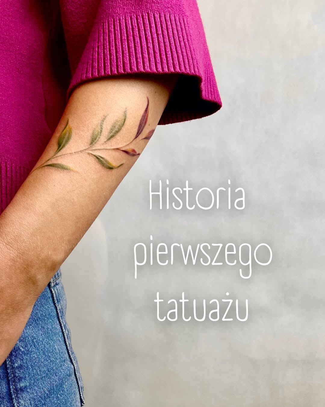 Tatuaż gałązki z liściem na przedramieniu — akwarelowy, Tatuaże KRAKÓW, Polska