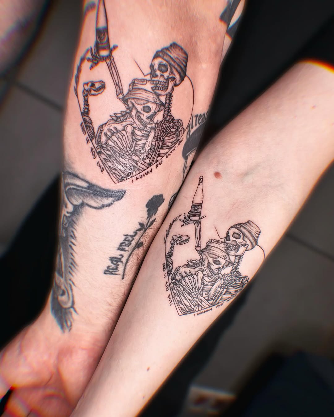 Tatuaż: szkielet · serce. Wykonał Hania (Kraków). Otwórz zdjęcie w profilu.